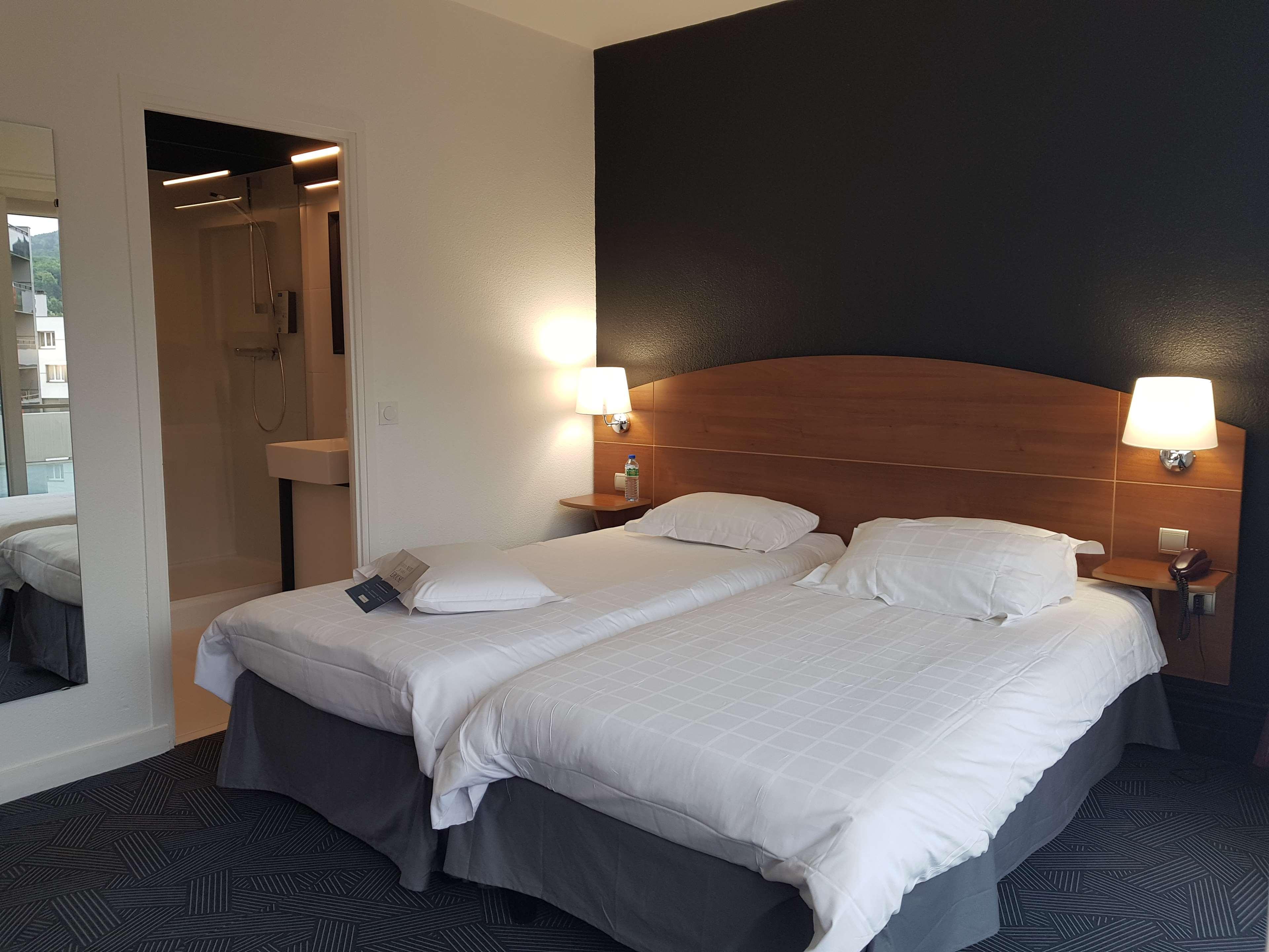 Kyriad Hotel Clermont Ferrand Centre Exteriör bild